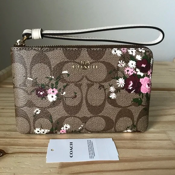 Coach wristlet🎈🎈 - Picture 1 of 5